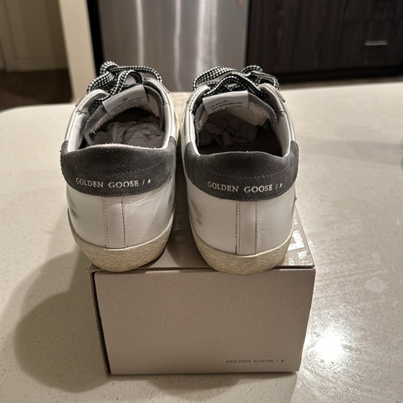 Size 42 Golden Goose Super-Star Classic, Grey python. - Picture 4 of 5